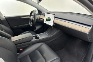 Tesla Model Y bild 7