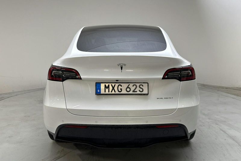 Tesla Model Y bild 5