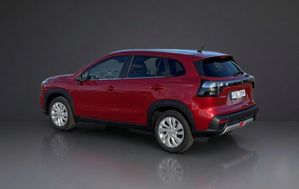 Suzuki S-CROSS bild 4