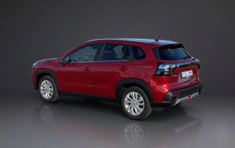 Suzuki S-CROSS bild 4