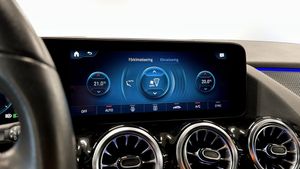 Mercedes EQA250 bild 15