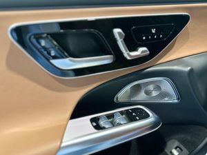 Mercedes E300 bild 13