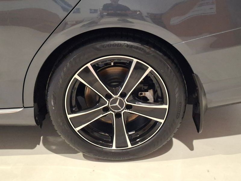 Mercedes C180 bild 9