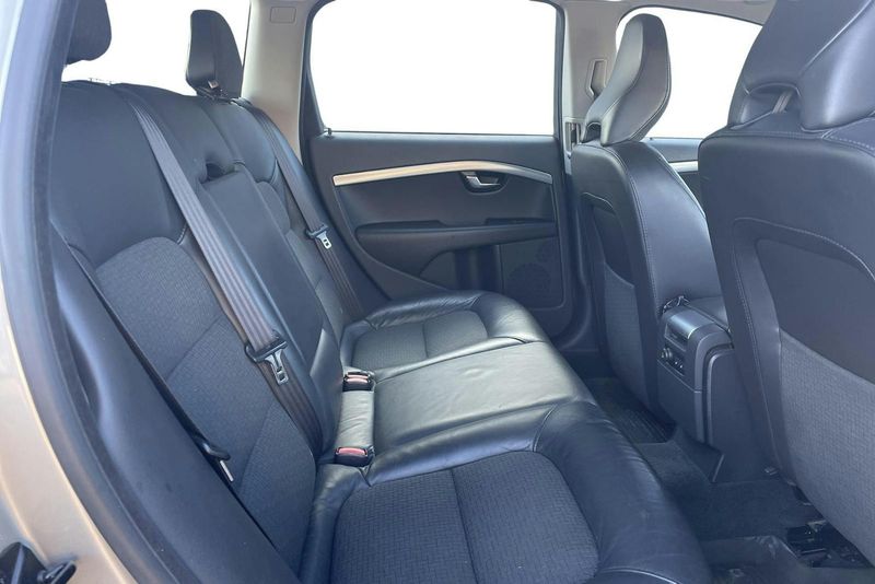 Volvo V70 bild 8