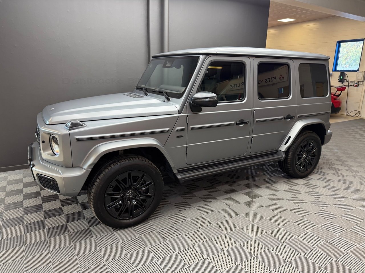 Mercedes G580