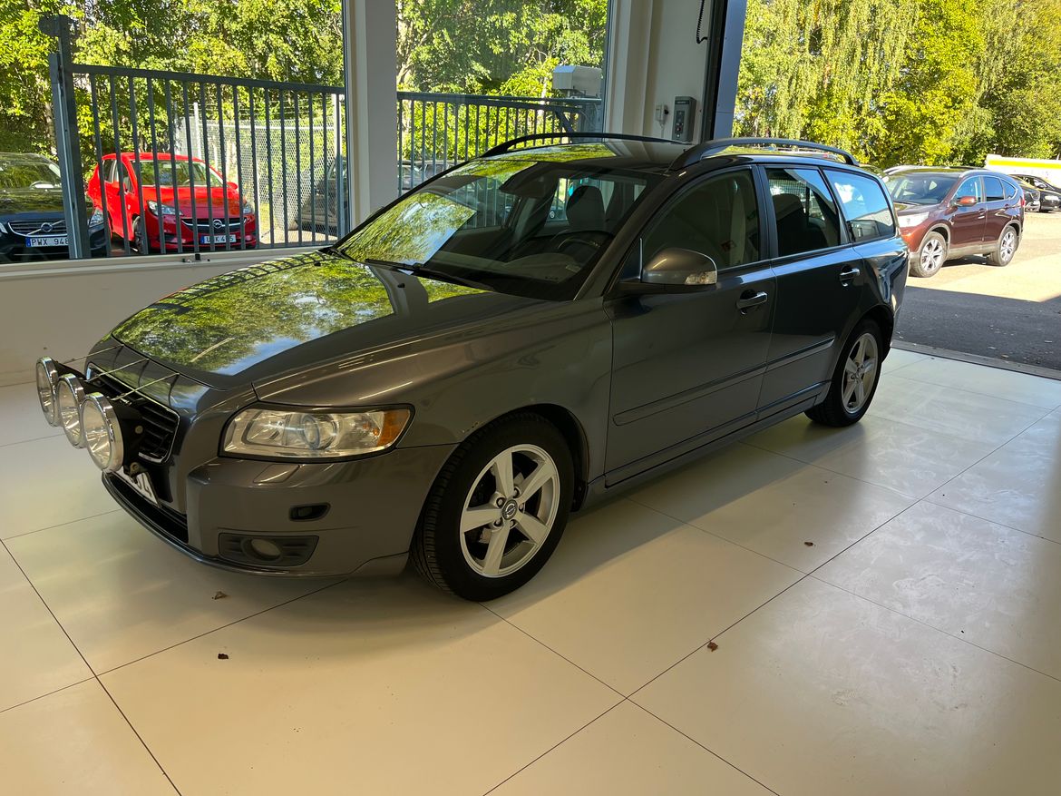 Volvo V50