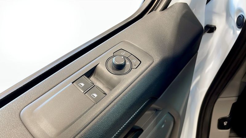 Ford Custom bild 11