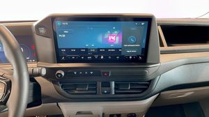 Ford Custom bild 12