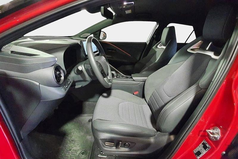 Toyota C-HR bild 16
