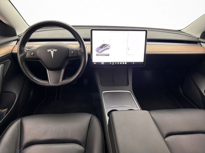 Tesla Model 3 bild 12
