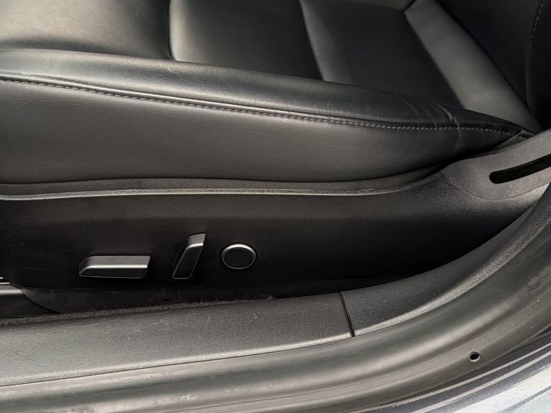 Tesla Model 3 bild 26