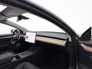 Tesla Model 3 bild 34