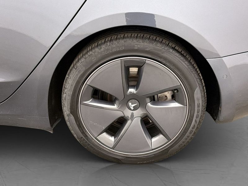 Tesla Model 3 bild 30