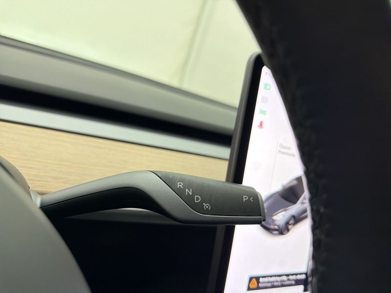 Tesla Model 3 bild 24