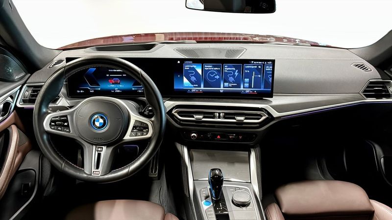 BMW i4 bild 4