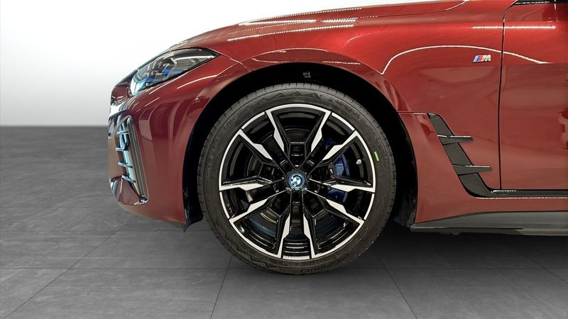 BMW i4 bild 9