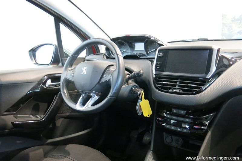 Peugeot 208 bild 8