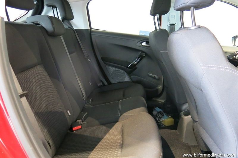 Peugeot 208 bild 9