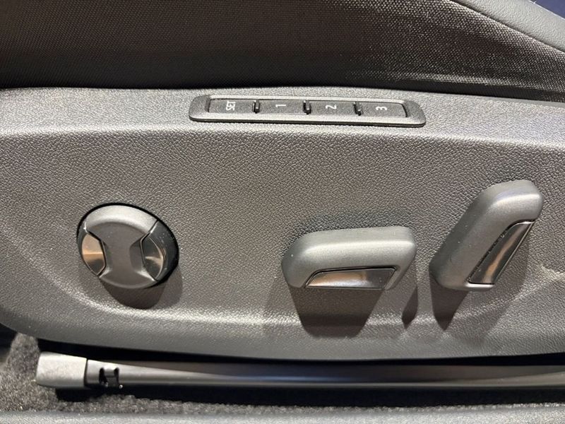 Skoda Enyaq bild 12