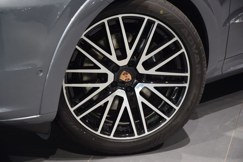 Porsche Cayenne bild 2