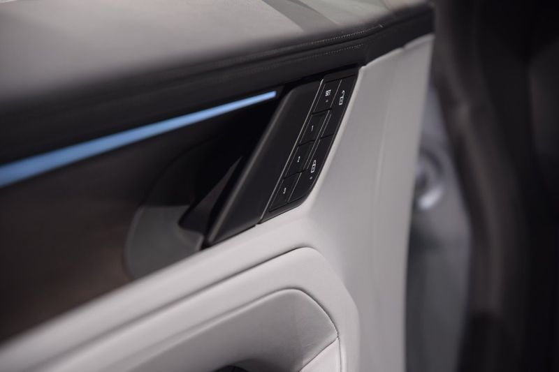 Porsche Cayenne bild 9