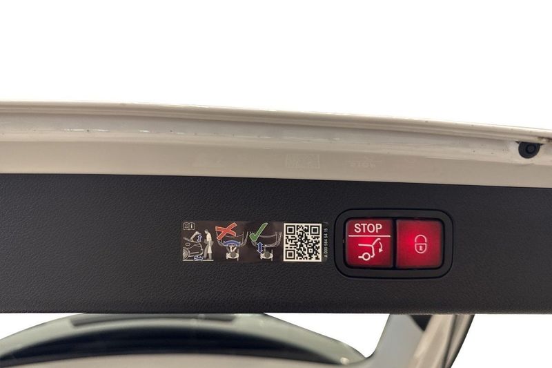Mercedes E300 bild 7