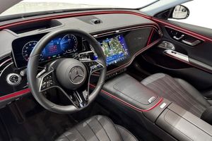 Mercedes E300 bild 13