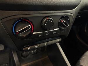 Hyundai i20 bild 17