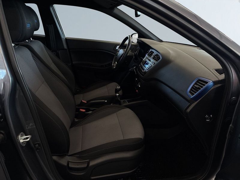 Hyundai i20 bild 10