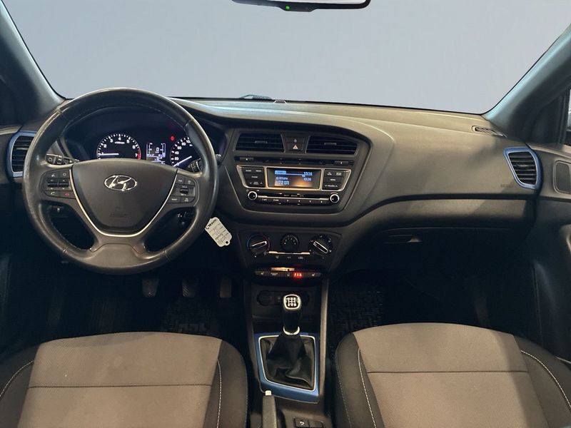 Hyundai i20 bild 8