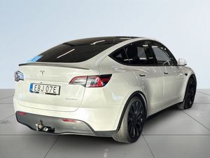 Tesla Model Y bild 6