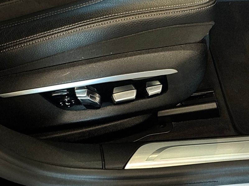 BMW 740 bild 15