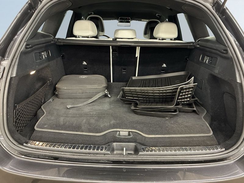 Mercedes GLC300 bild 12