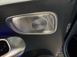 Mercedes GLC300 bild 24