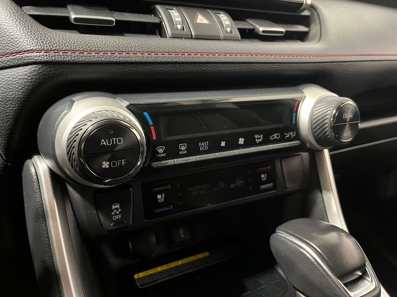 Toyota RAV4 bild 18