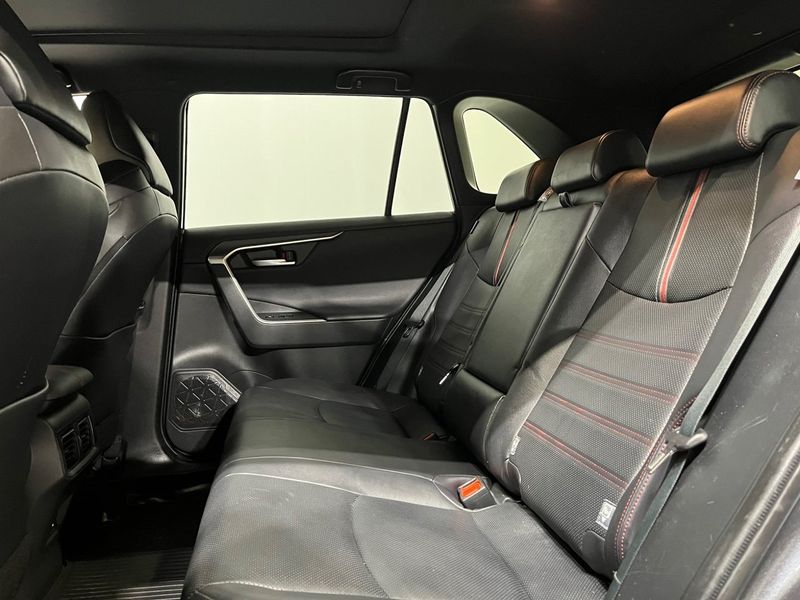 Toyota RAV4 bild 11