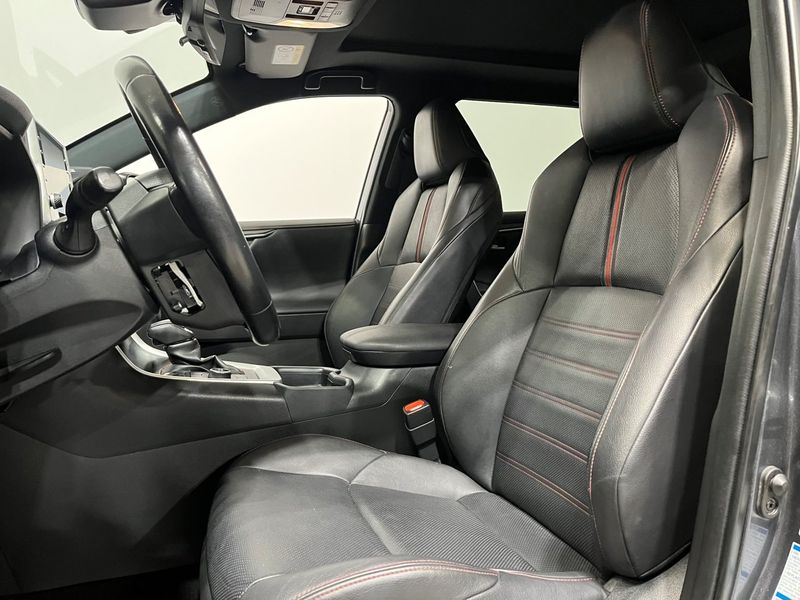 Toyota RAV4 bild 9