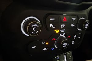 Jeep Renegade bild 17