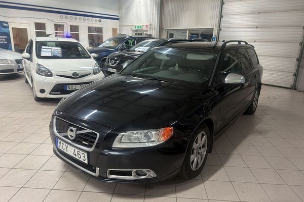 Volvo V70 D3 Geartronic R-Design /SUPERDEAL 3.95%/ - 2012