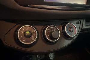 Toyota Yaris bild 17