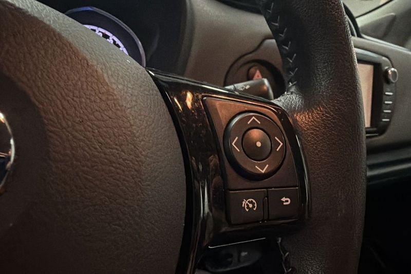 Toyota Yaris bild 15
