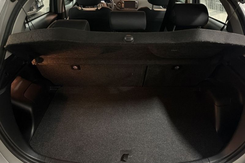Toyota Yaris bild 13