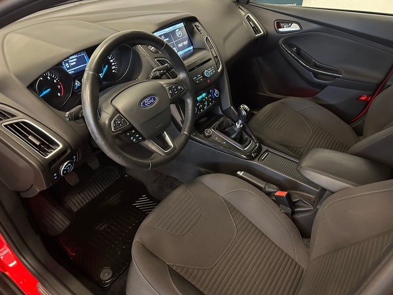 Ford Focus bild 12