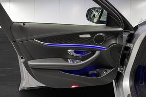 Mercedes E300 bild 13