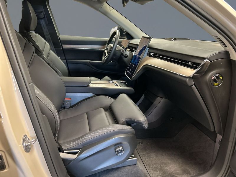 Volvo EX90 bild 7