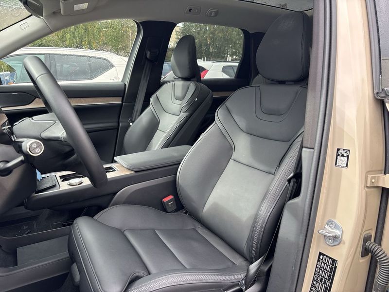 Volvo EX90 bild 6