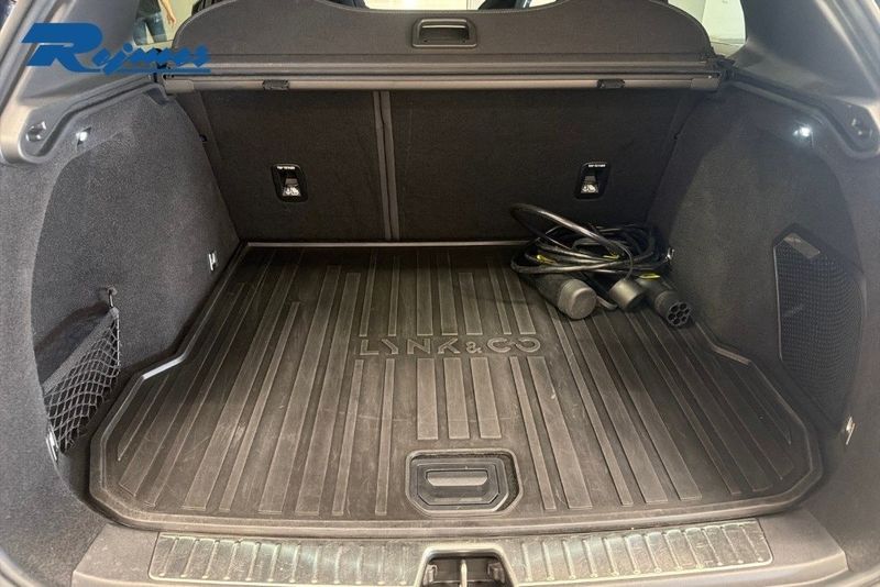 Lynk & Co 01 bild 21