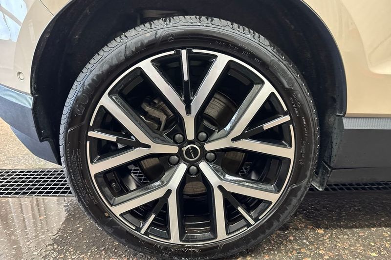 Volvo EX30 bild 16