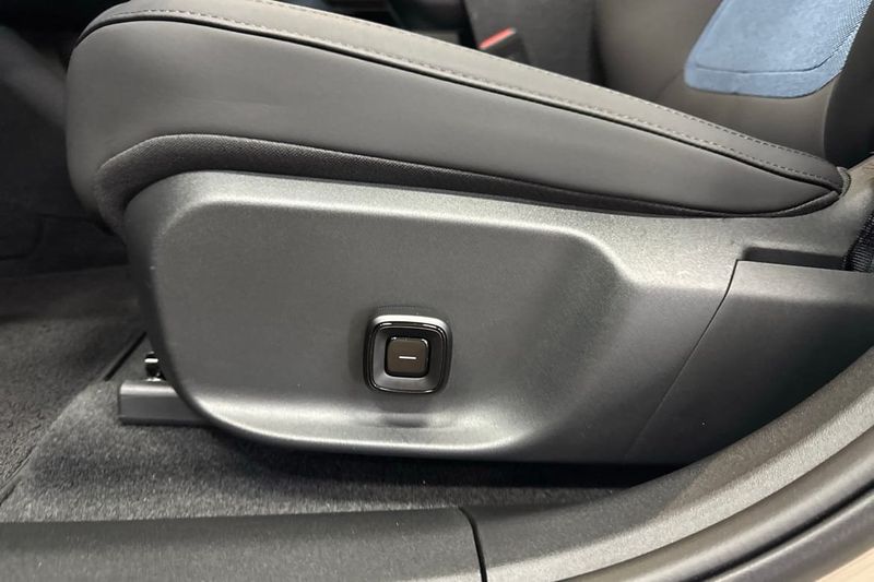 Volvo EX30 bild 19