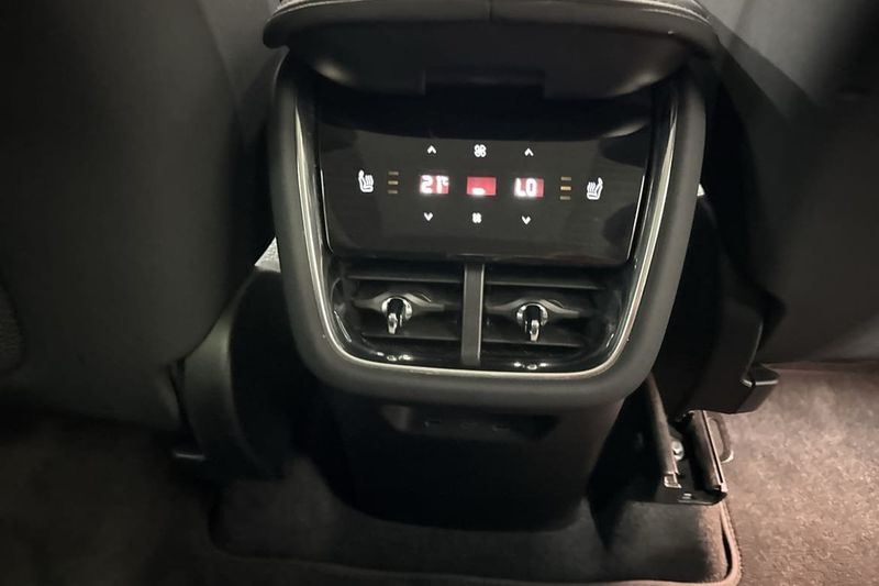 Volvo EX90 bild 17